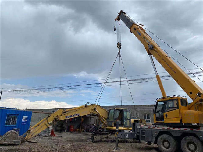 黄石市25吨吊车的工作半径是多少？